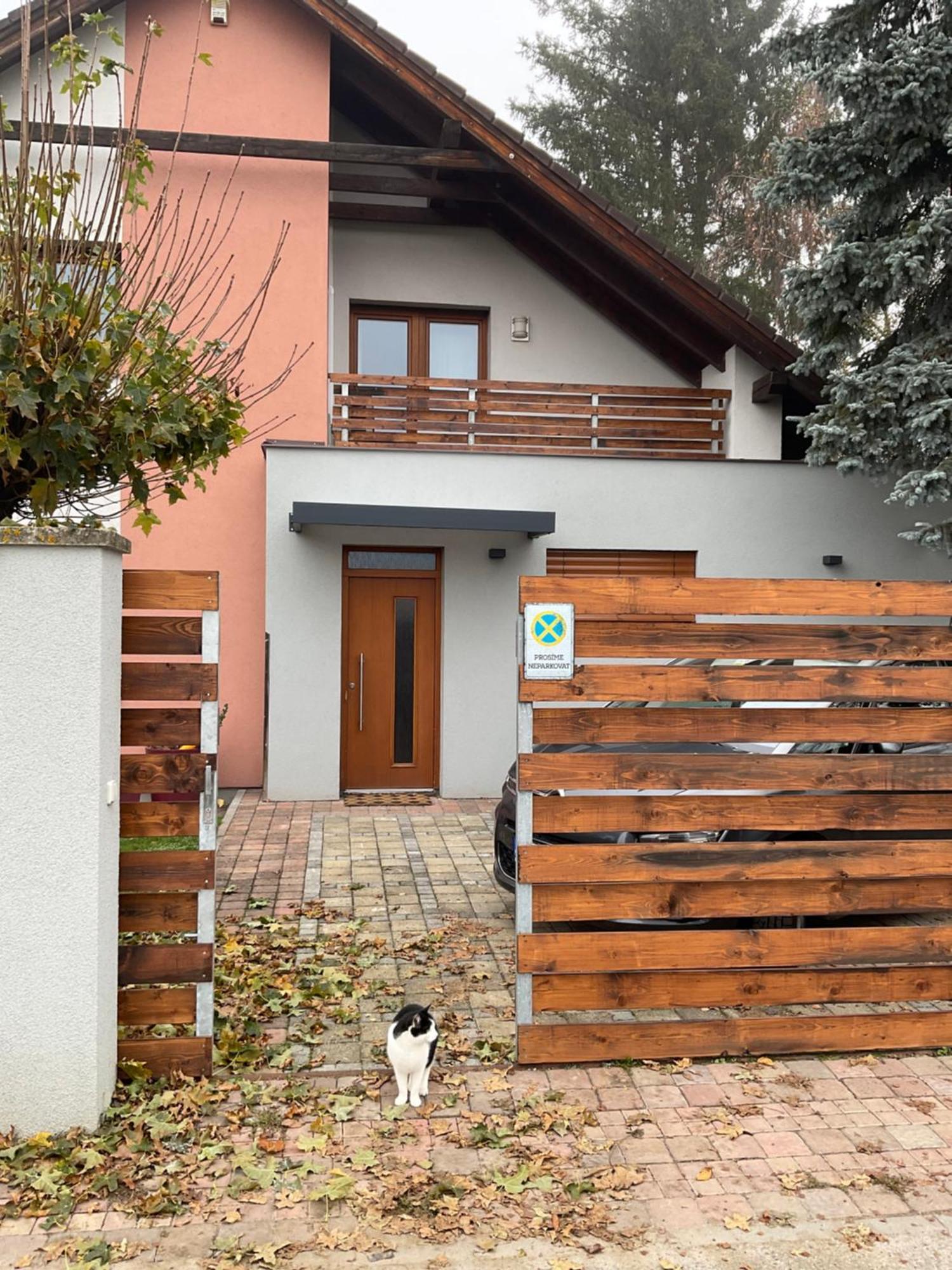 Apartman U Lesa Nové Jirny Esterno foto